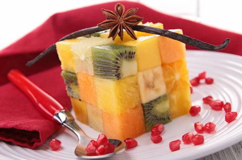 水果創(chuàng)意拼盤 與蔬菜共舞的美學(xué)盛宴